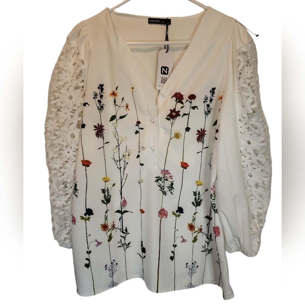 Nally & Millie White Floral Women's Blouse